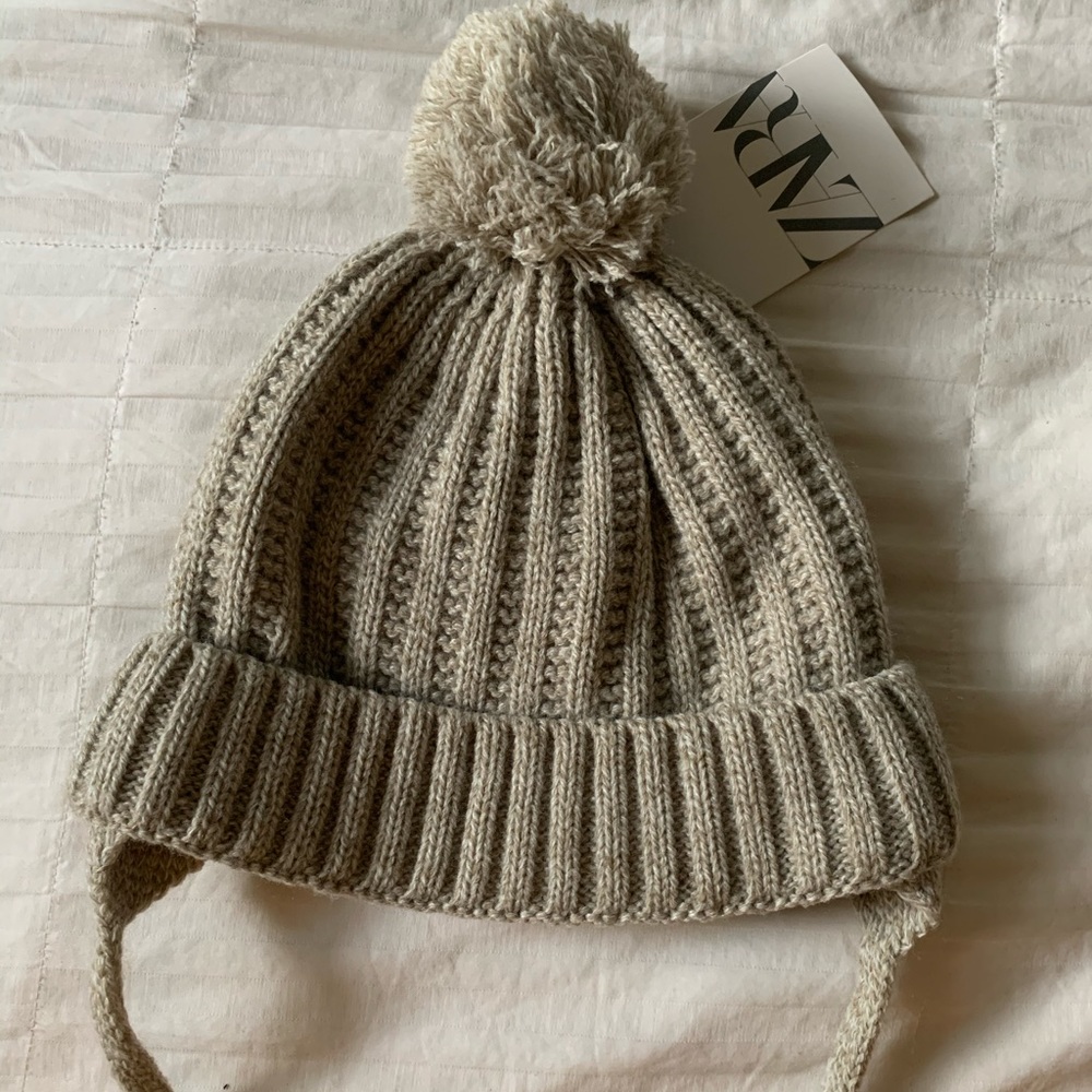 NWT Gray/Oatmeal Zara Children’s Hat